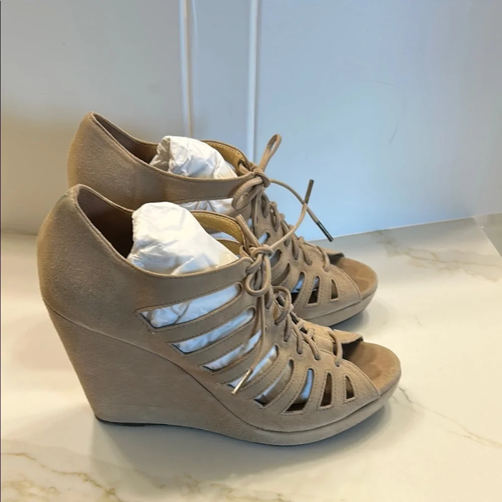 Johnston & Murphy elegant taupe